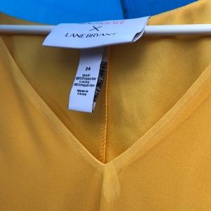 Yellow dress size 24